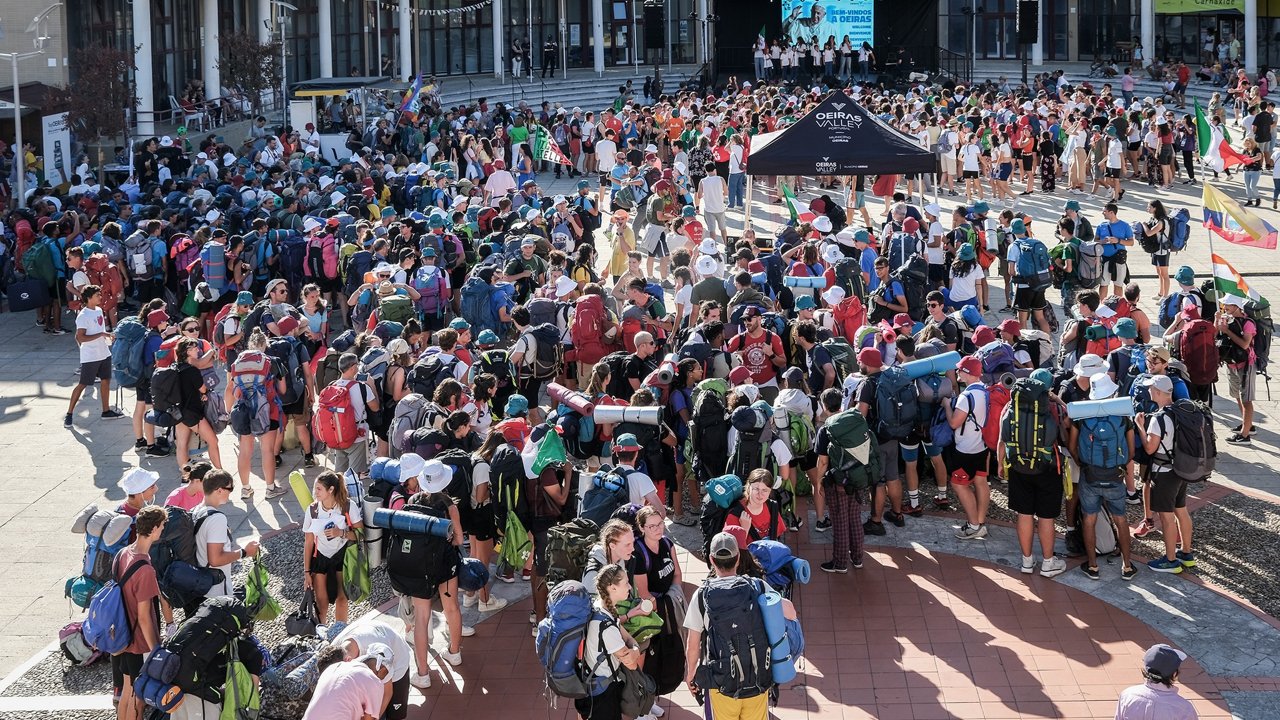 Festa de boas-vindas aos peregrinos italianos