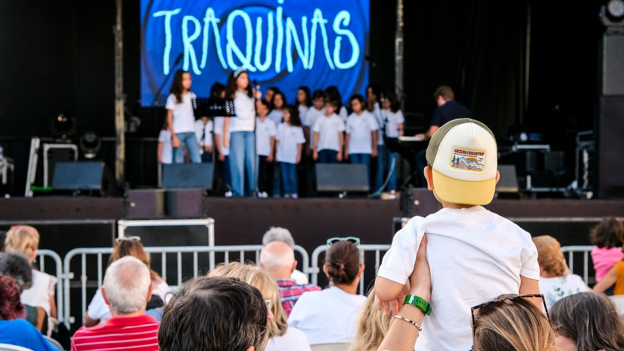 Coro dos Traquinas nas Festas de Carnaxide de 2023