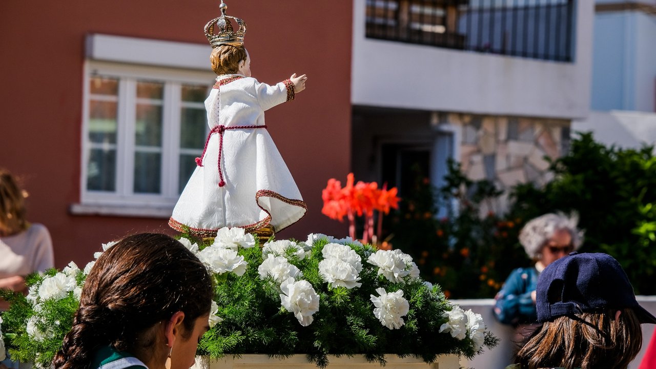 Procissão em honra de Nossa Senhora do Amparo