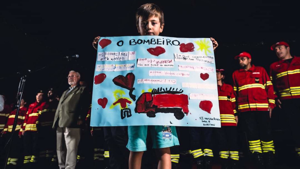 Homenagem aos bombeiros de Oeiras durante as Festas de Queijas
