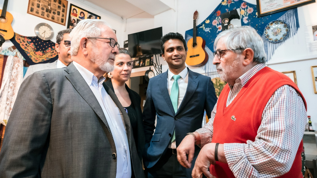 Presidente Isaltino Morais visitou projetos na Portela de Carnaxide