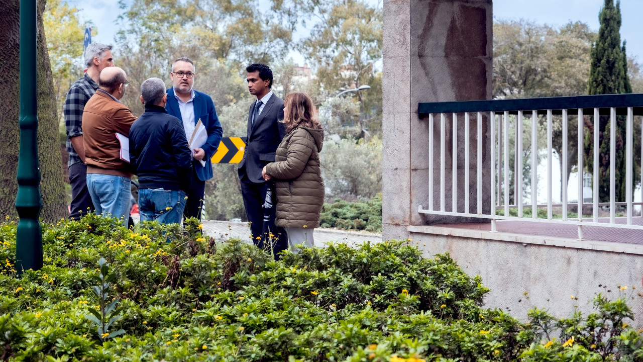 Visita à Praceta António Feliciano de Castilho em Carnaxide