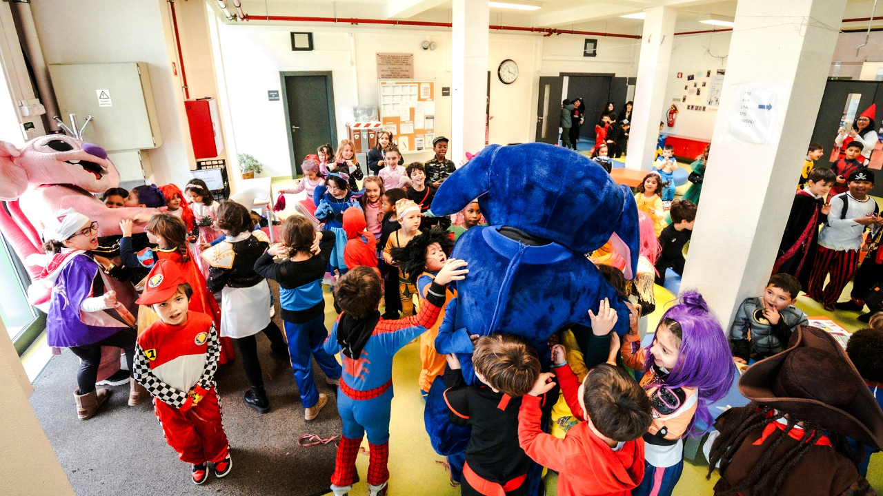 Carnaval celebrado nas escolas de Queijas